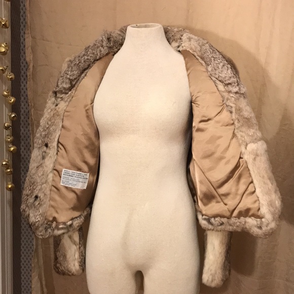 Authentic Rabbit Fur Coat. - Picture 5 of 9